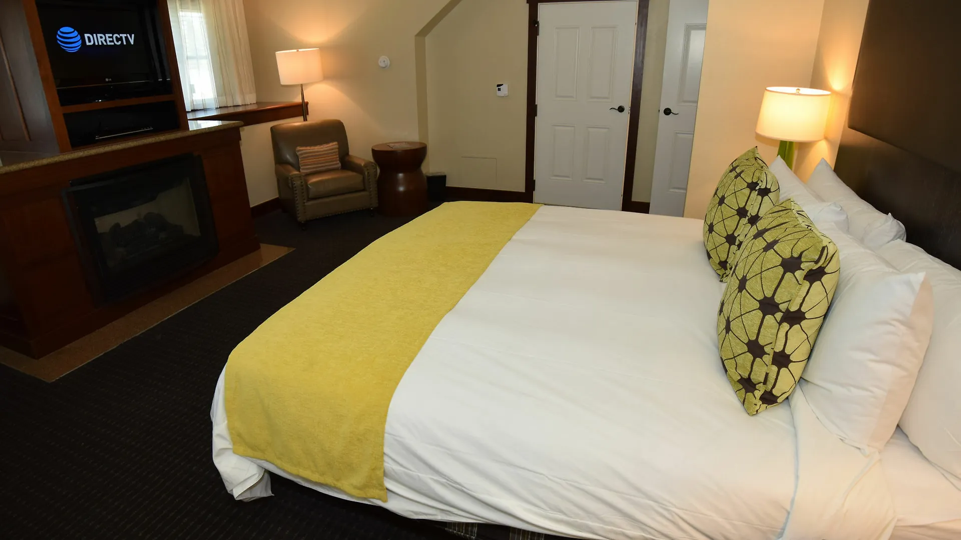 Heavenly Village Condos Stateline Apartment